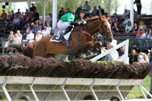 Ryanica & Adam Eliáš - Pardubice 8.5.2015 - foto: Šárka Votavová & Galopp-reporter.cz
